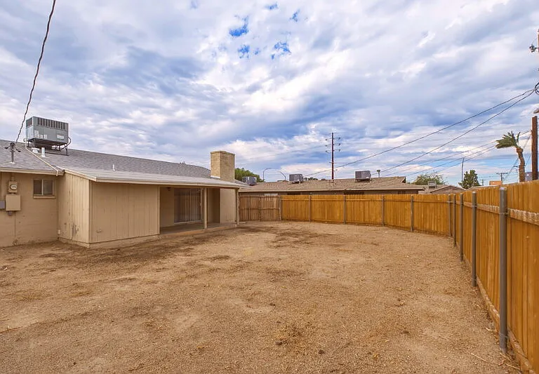 1224 E 9th Ave — Photo 27