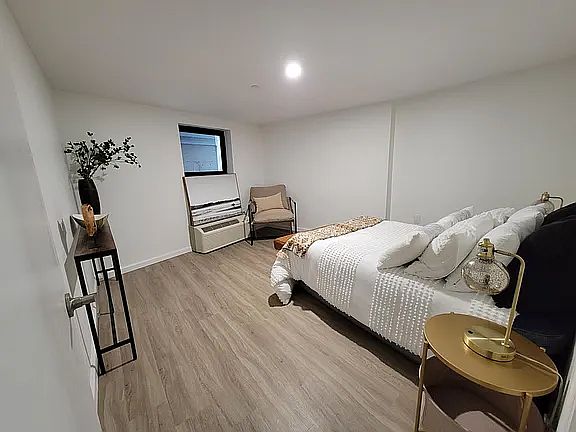 5th image of 557 Market St #4E