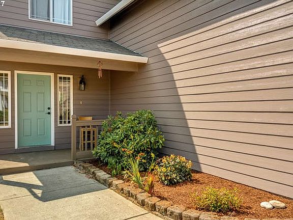3rd image of 11808 NE 40th Pl