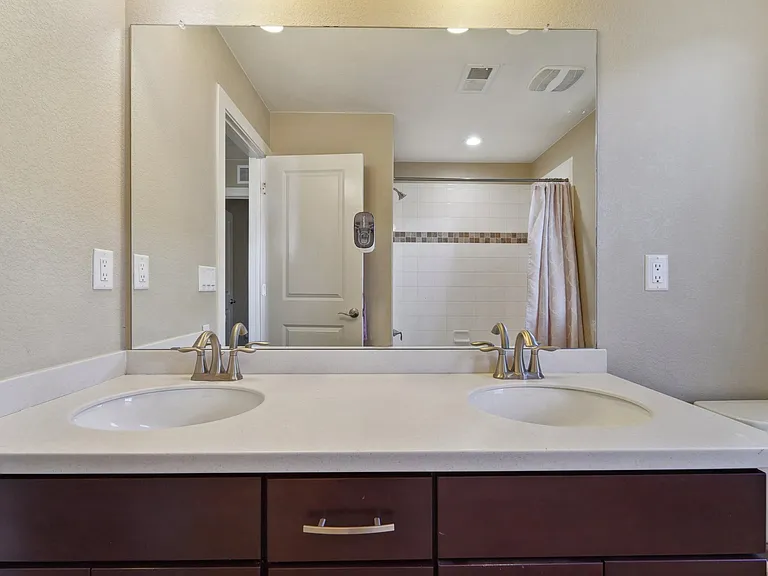 6738 Club Villa Rd — Photo 11