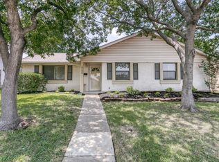 2108 Cedarcrest Dr, Carrollton, TX 75007