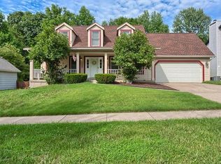 120 Grotto Ct, Florissant, MO 63031