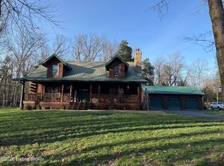 284 Pine Creek Dr, Shepherdsville, KY 40165