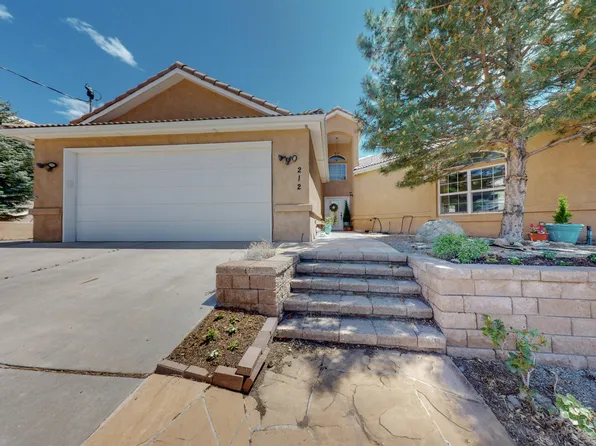212 Camino De La Sierra NE, Albuquerque, NM 87123