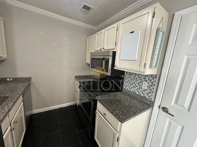 220 Chads Ford Way #220 — Photo 6