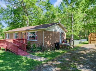 737 Cherokee Dr, New Johnsonville, TN 37134