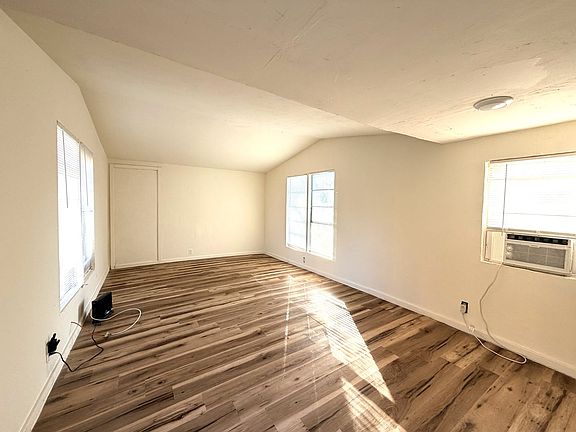 4th image of 8115 Tolles Dr #3