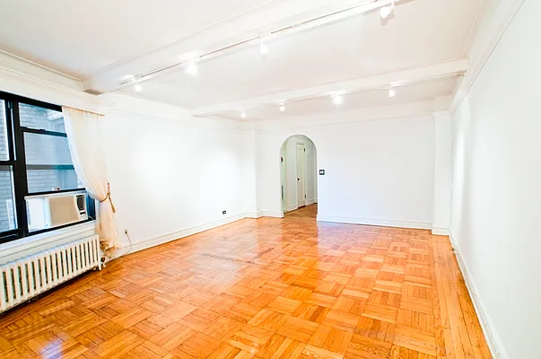 Sold by MNS | media 15