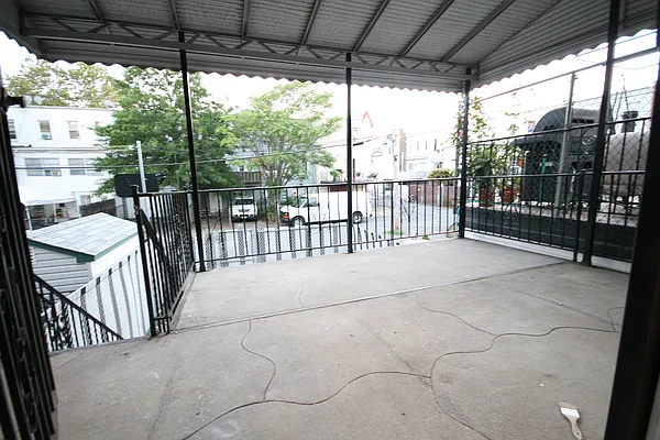 Rented by Rental Solutions Inc | media 12