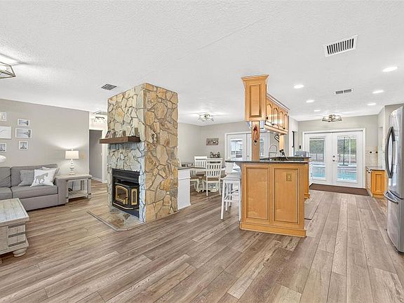 5th image of 12650 SE 98th Ln