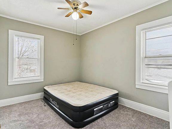 5th image of 1020 3rd St S APT 1