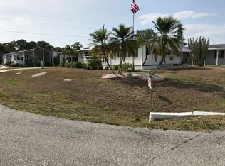 1310 Kingfisher Dr, Englewood, FL 34224
