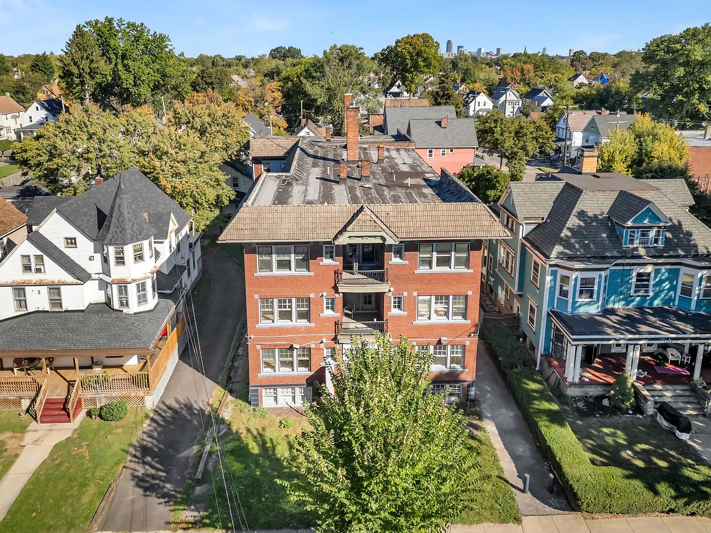 1 bed, $950 — Photo 2