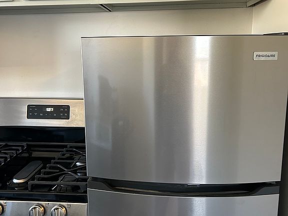 4th image of 4282 Homelawn Ave #2