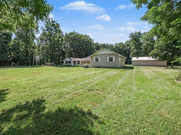 2125 W Kimmel Rd, Jackson, MI 49201