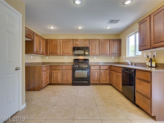 5th image of 8892 Brindisi Park Ave