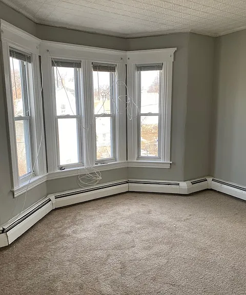 391 Manchester St — Photo 3