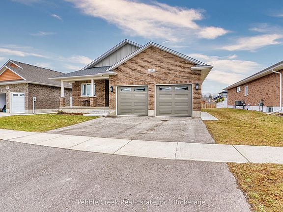 2nd image of 182 Shearwater Trl