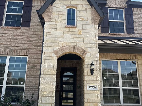 3rd image of 1224 Whitewing Dove Dr