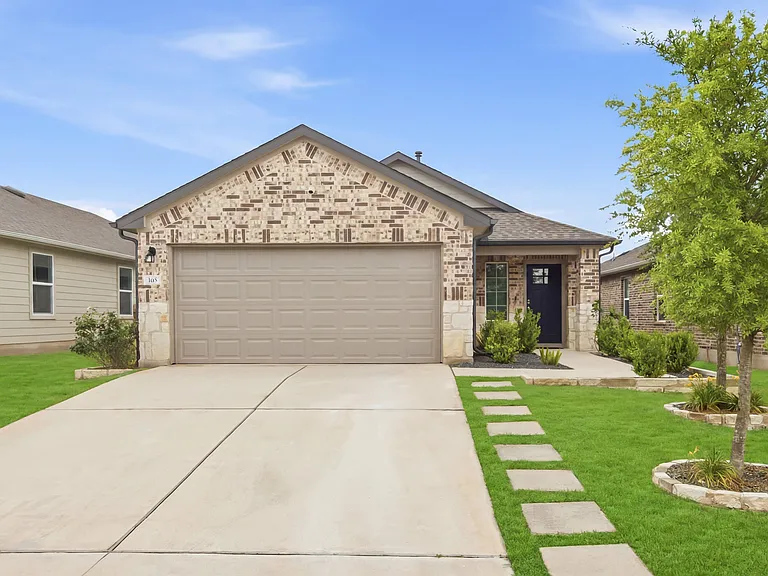 103 Hamilton Pool Ln — Photo 1