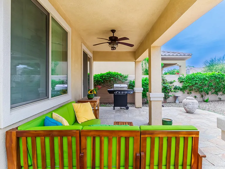 81098 Avenida Vidrio — Photo 27