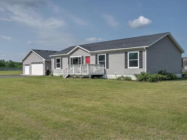 23778 Roanoke St NW, Saint Francis, MN 55070