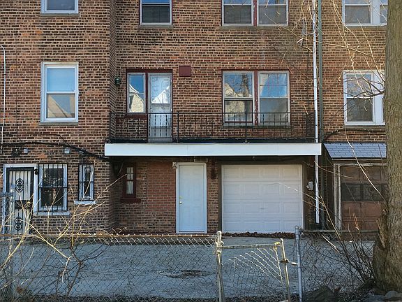 4th image of 13324A Francis Lewis Blvd