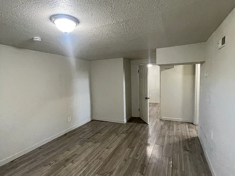 2915 Madison Ave #2 — Photo 11