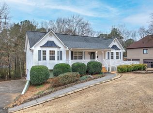 33 Vinnings Ln, Cartersville, GA 30120