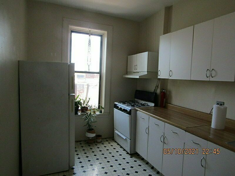 1st image of 231 Prospect Park W #3