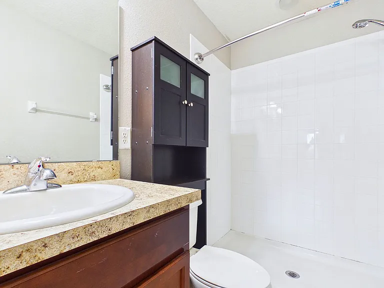 14517 Dunrobin Dr — Photo 6