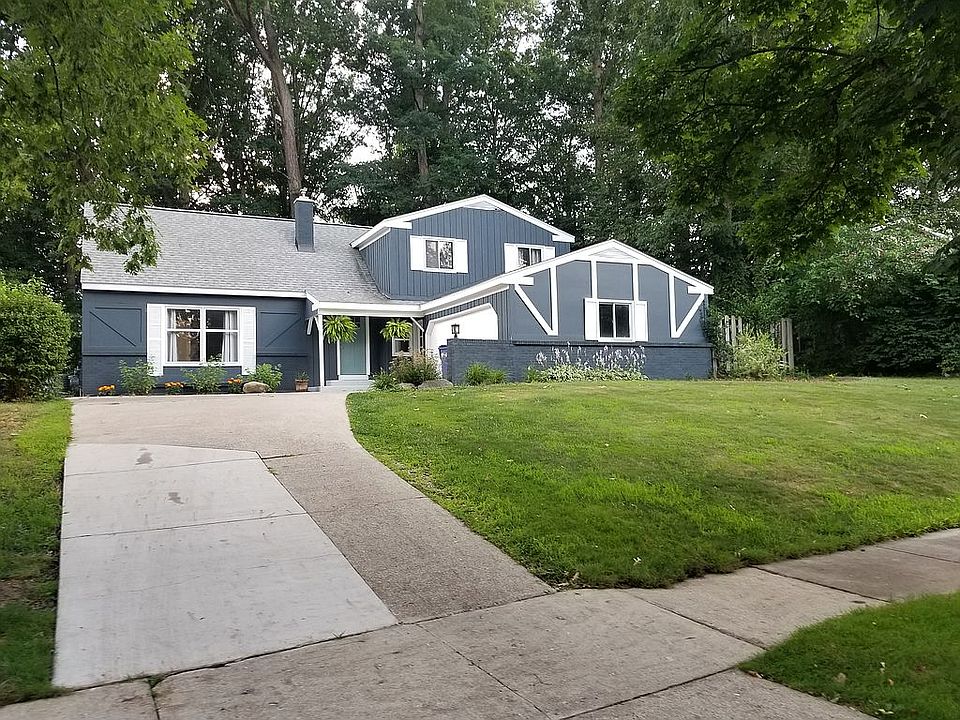 1st image of 1344 Richwood Dr SE