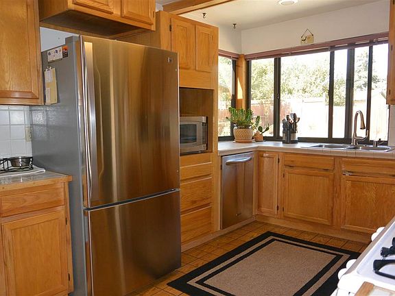 2nd image of 2408 Calle Loma Bonita