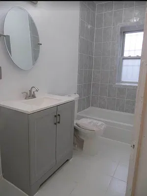 Rented by Space Real Estate | media 12