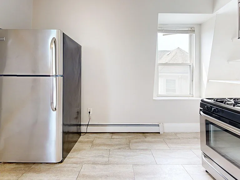 171 Trenton St #3 — Photo 4