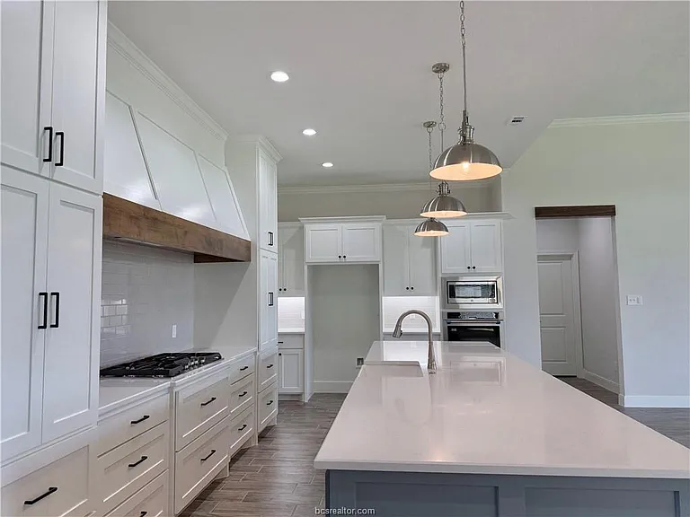 4205 Skylar Dr — Photo 4