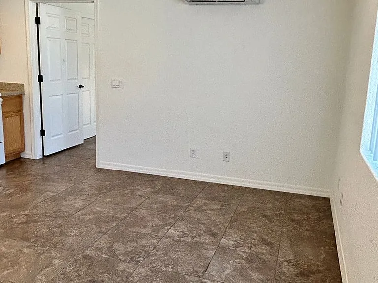 2109 Injo Dr — Photo 5