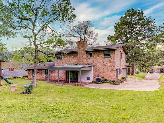 3rd image of 503 Oakwood Dr