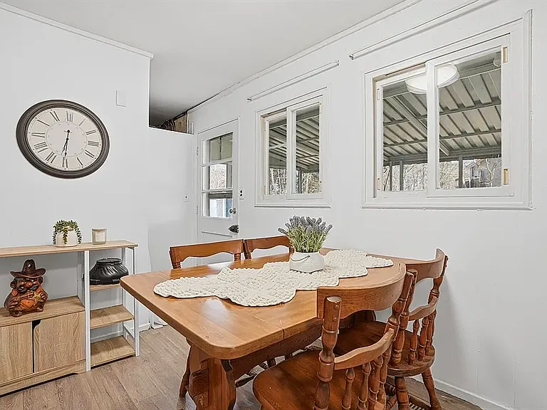 25 Lyman St — Photo 39
