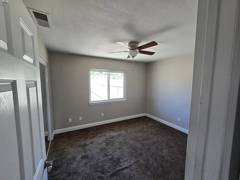 32673 Zircon Rd — Photo 17