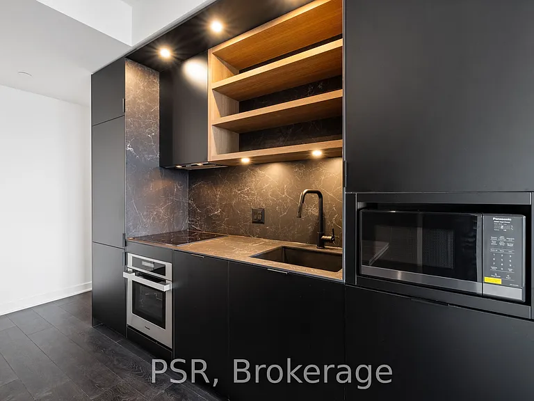 55 Charles St E #3101 — Photo 7