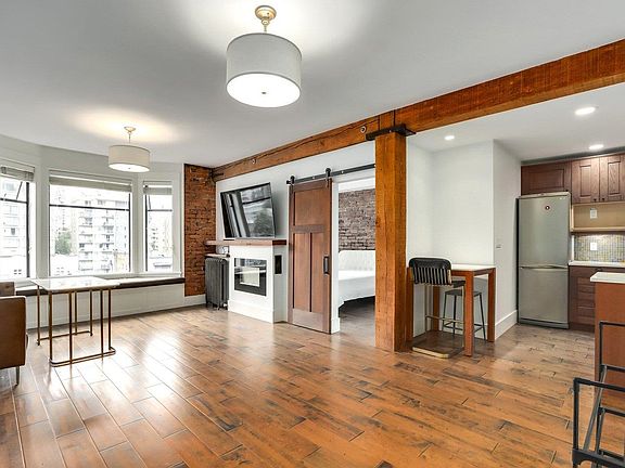 3rd image of 777 Burrard St #59