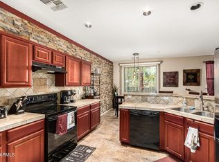 2868 E Dunbar Dr, Phoenix, AZ 85042