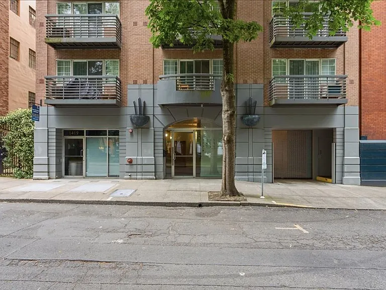 West Park Place — Photo 44