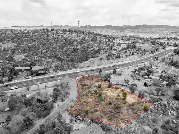 4th image of 2050 Moall Dr