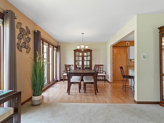 4th image of 2130 Sprucewood Ave