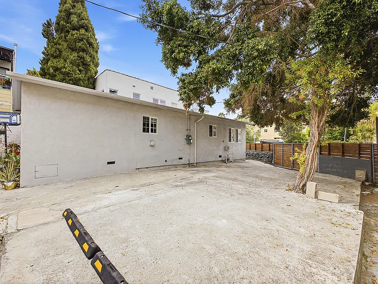 243 Crandall St — Photo 27