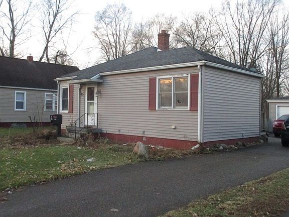 2nd image of 105 32nd St N