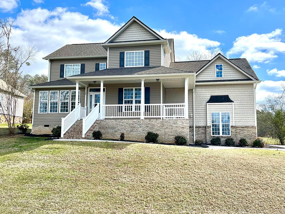 1st image of 136 Hidden Lakes Dr