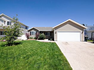 3801 Chippewa Ave, Gillette, WY 82718